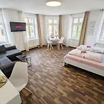 Apartment Urlaubsmagie - Ferienwohnung Frischluft - Sauna & Saisonaler Pool Sebnitz