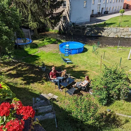 شقة Urlaubsmagie - Frischluft - Sauna & Saisonaler Pool زبنيتس