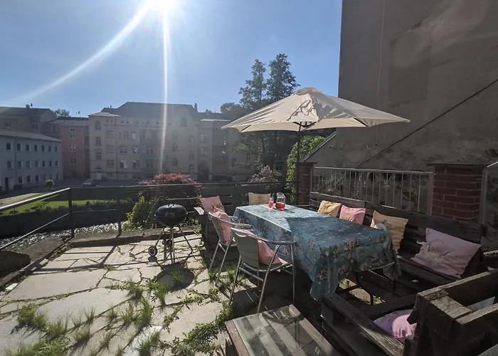 Apartamento Urlaubsmagie - Ferienwohnung Frischluft - Sauna & Saisonaler Pool Sebnitz