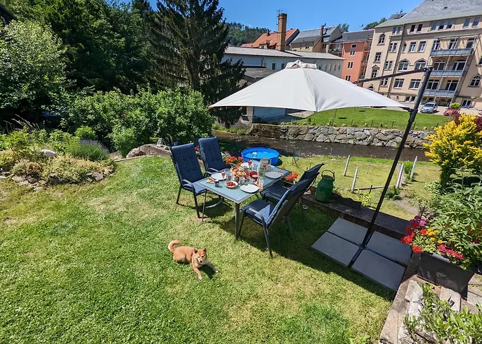 Apartamento Urlaubsmagie - Ferienwohnung Frischluft - Sauna & Saisonaler Pool