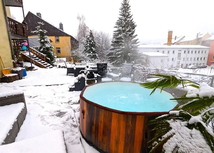 Urlaubsmagie - Ferienwohnung Frischluft - Sauna & Saisonaler Pool Sebnitz